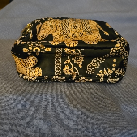 Black/Beige Elephant Pocketbook with removable shoulder strap - Picture 3 of 6